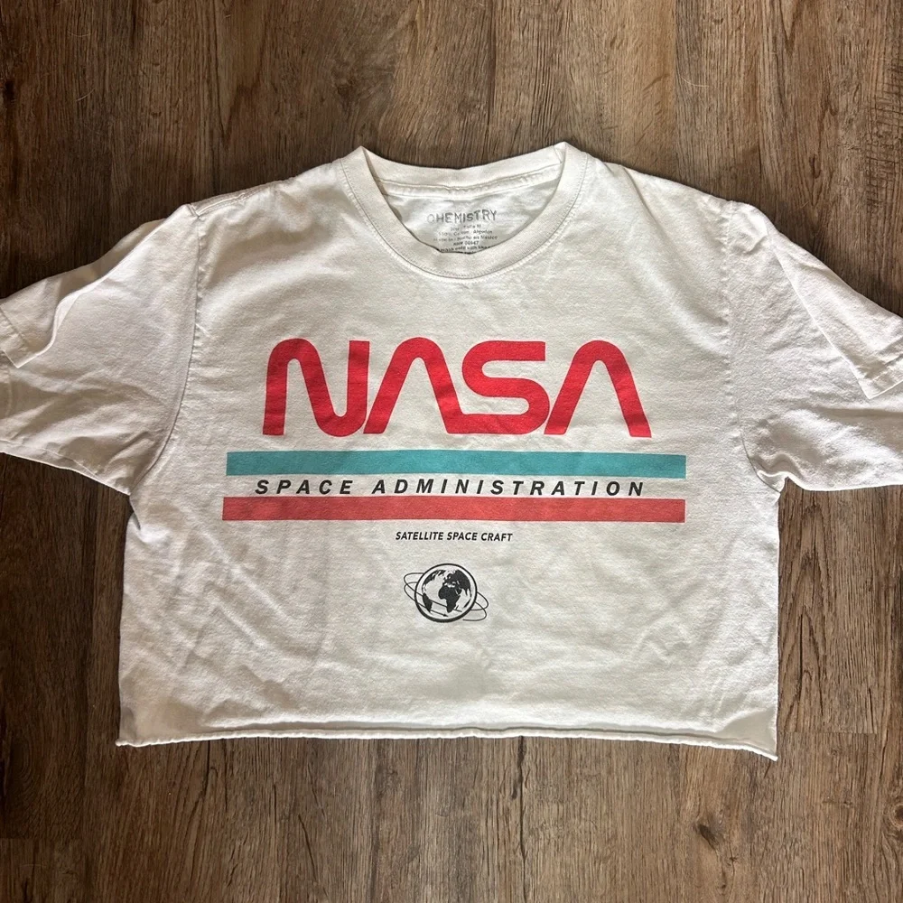 Chemistry White NASA Crop Top - Picture 1 of 3